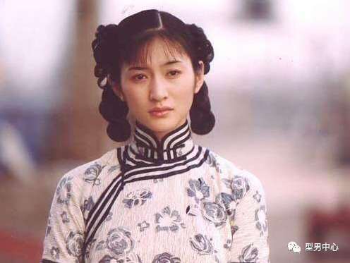 李小冉大秀身材登上热搜,网友:内娱安妮海瑟薇!!-微信头条网 李小冉大秀身材登上热搜,网友:内娱安妮海瑟薇!!