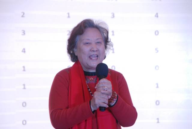 著名影视演员,亲和源会员童正维分享了她入住亲和源一年来的快乐与