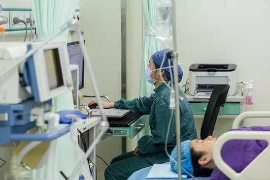 日本一孕妇想无痛分娩 丈夫和婆婆都炸锅了 早道看日本微信公众号文章