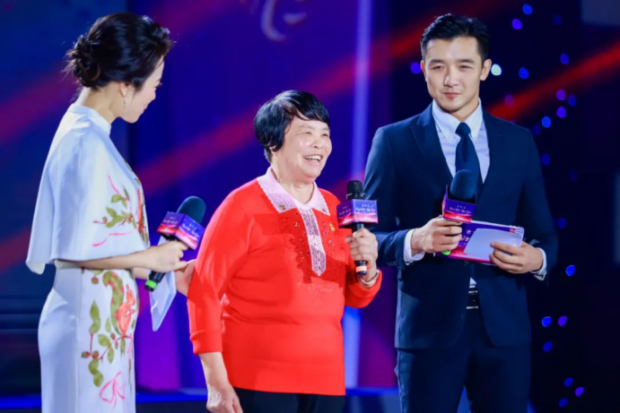 老干部发挥余热演讲稿_退休党员疫情防控 疫苗接种宣传 老党员志愿服务