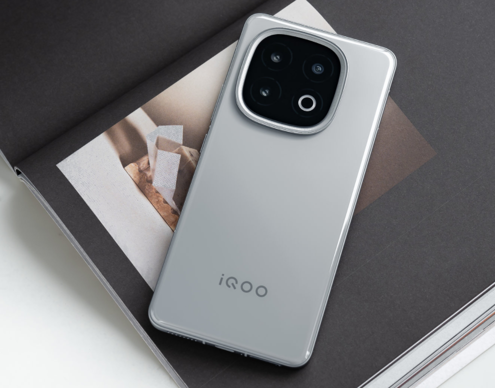 3500元-4500元之间买手机，这5款才是“最佳”选择，几乎零差评