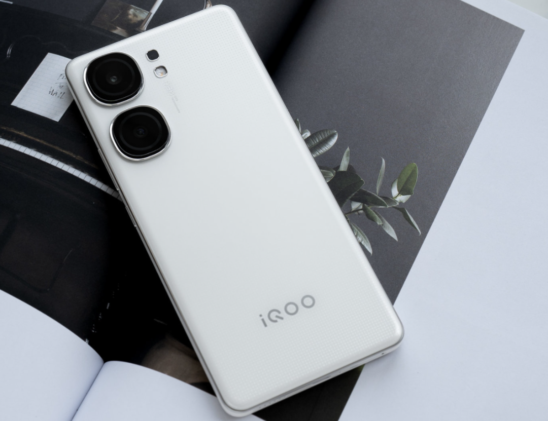 vivo目前最香的4款手机，几乎都是“零差评”，价格还有所下跌