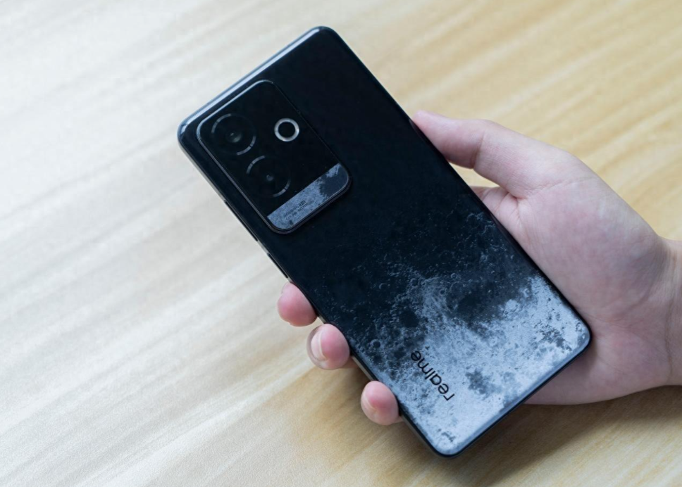 2024年“最强续航”的5款性能手机，续航强还流畅，轻松战斗五年