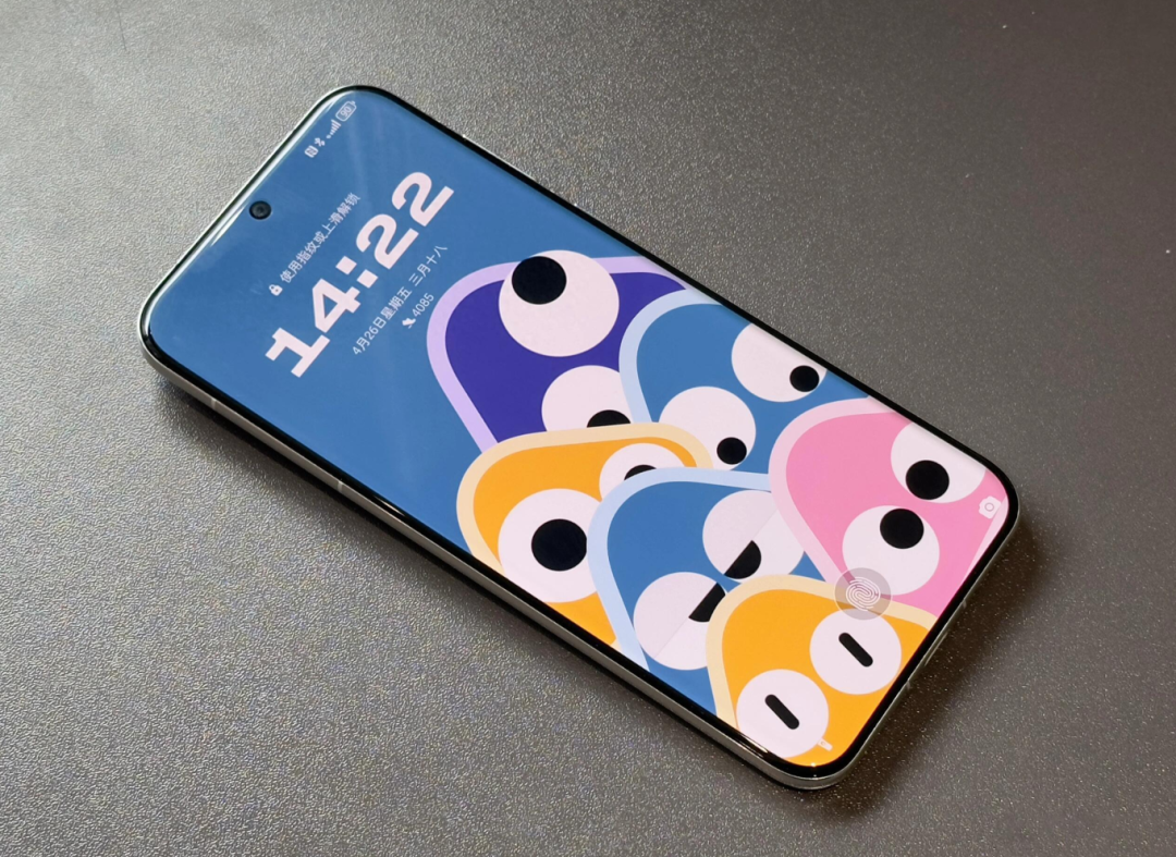 想要六年不换手机，建议一步到位买高端手机，目前这3款很合适