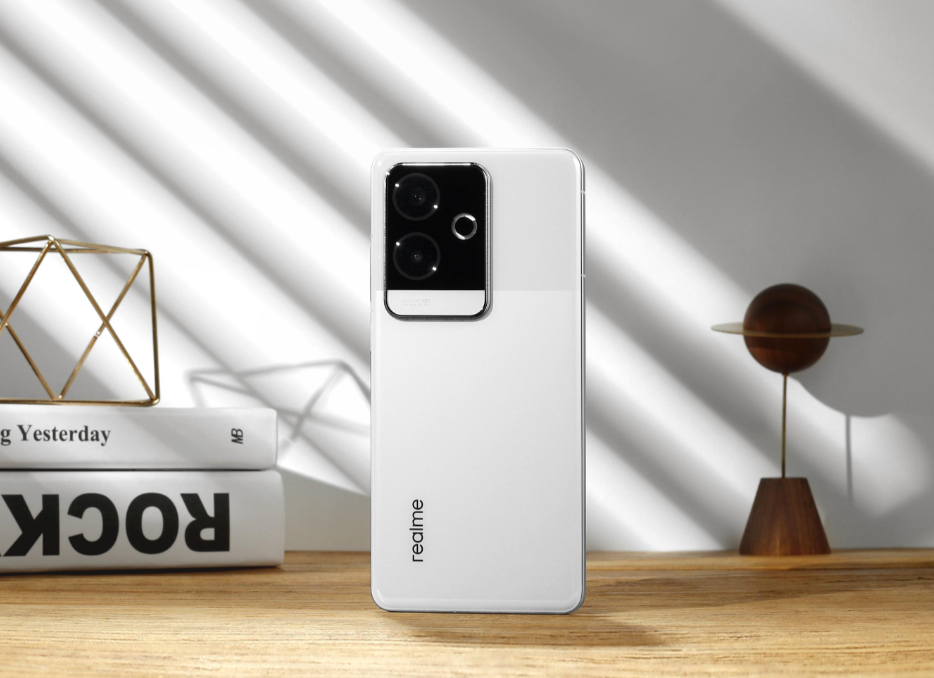 打造极致体验！这3款手机才两千多就有顶级性能，流畅用五年