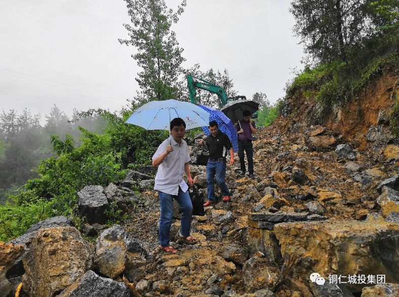 市城投集团公司总经济师蔡银新到帮扶村走访调研