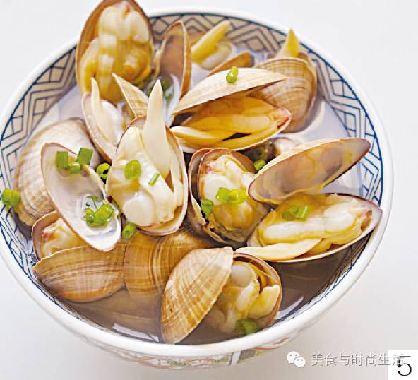 水煮黄蛤蜊汤 吃的就是它的原汁原味