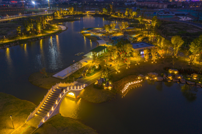 江门潮头公园夜景图片