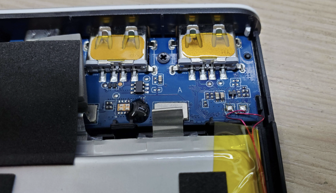 拆解分析：小米10000mAh 22.5W 快充充电宝的图13