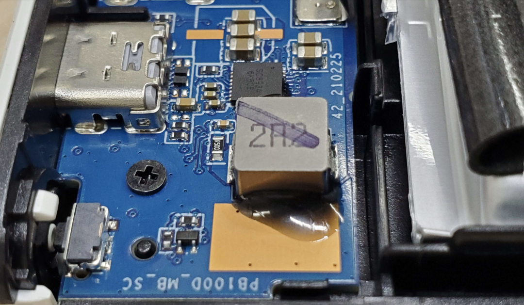 拆解分析：小米10000mAh 22.5W 快充充电宝的图17