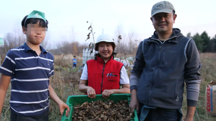 放弃北京高薪， 华人全家移民加拿大种菜（组图） - 4