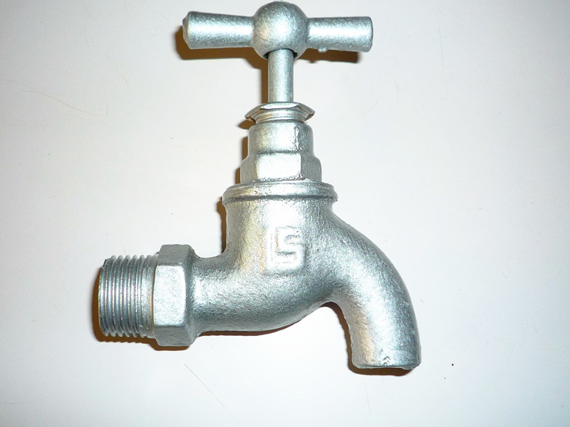 铸铁螺旋式水龙头陶瓷阀芯节水型水龙头2,对于卫生间来说,用1l的水就