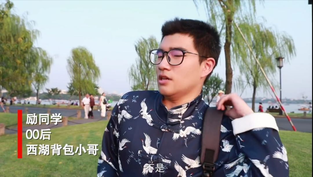 “双亲被隔绝，8岁女孩刷爆网银”：小孩要学钱，是两个家庭成员的意外事件(图10)