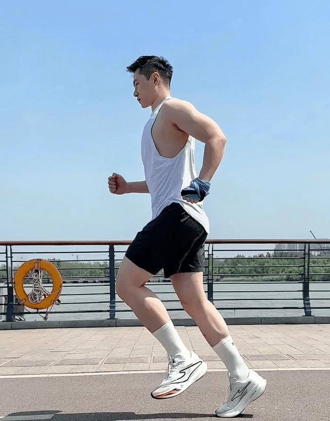 图片[22]-冷白皮肌肉0，大翘臀白白香香的真好看-小蓝短视频