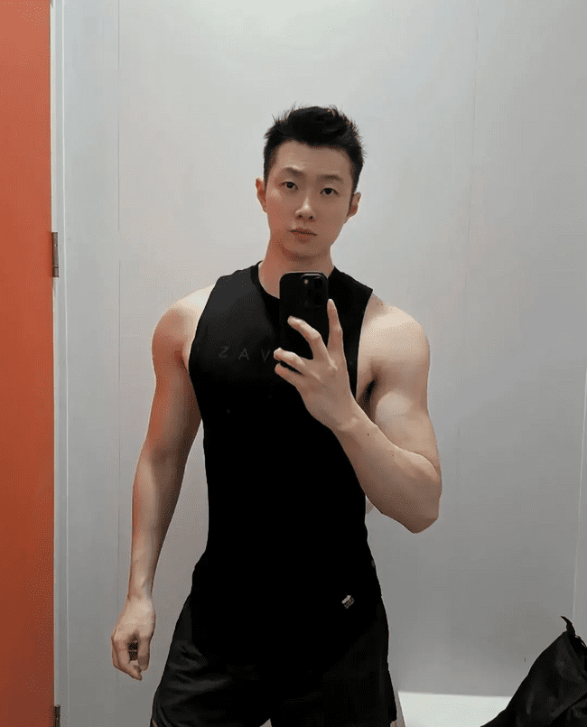 图片[25]-冷白皮肌肉0，大翘臀白白香香的真好看-小蓝短视频