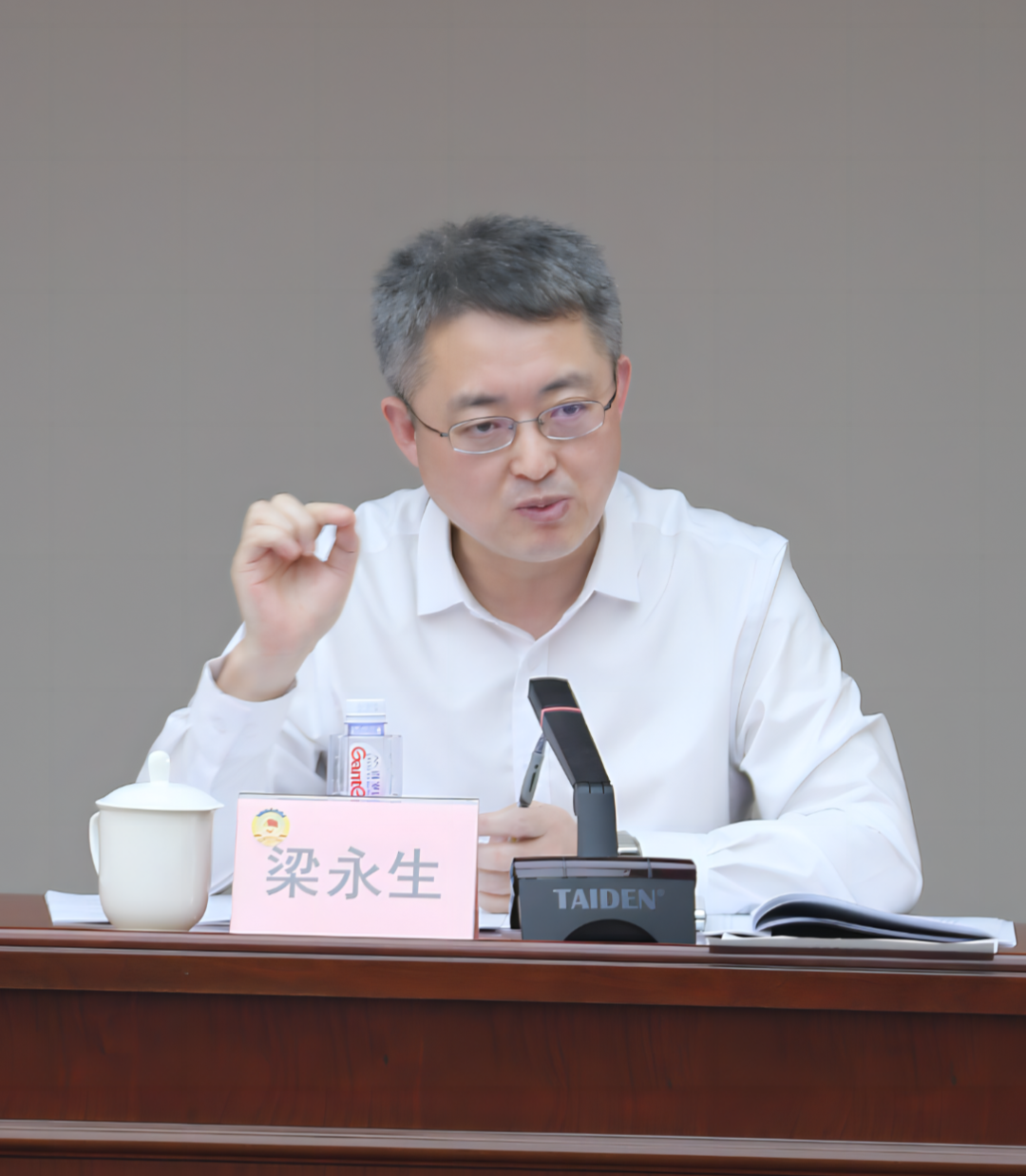 首页>新闻中心>基层新闻>地市新闻>深圳>梁永生副主委结合自身学习中