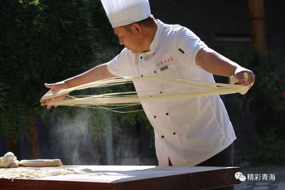 海东市化隆牛肉拉面师韩玉龙被评为全国劳务品牌形象代言人