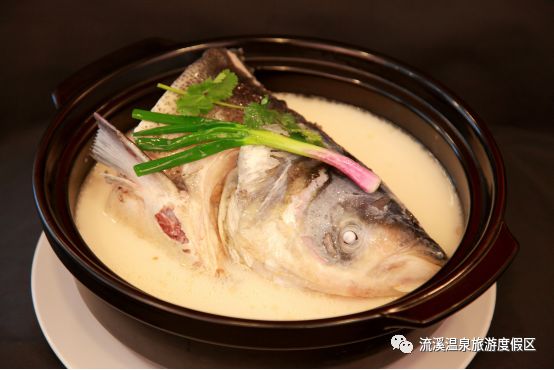 特色菜逐个数 =流溪河水库大鱼头=