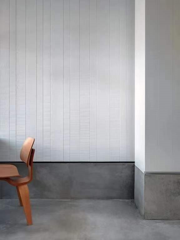 地板踢腳線需要打膠嗎_3d木門的踢腳線質(zhì)量怎么樣_木地板踢腳線膠