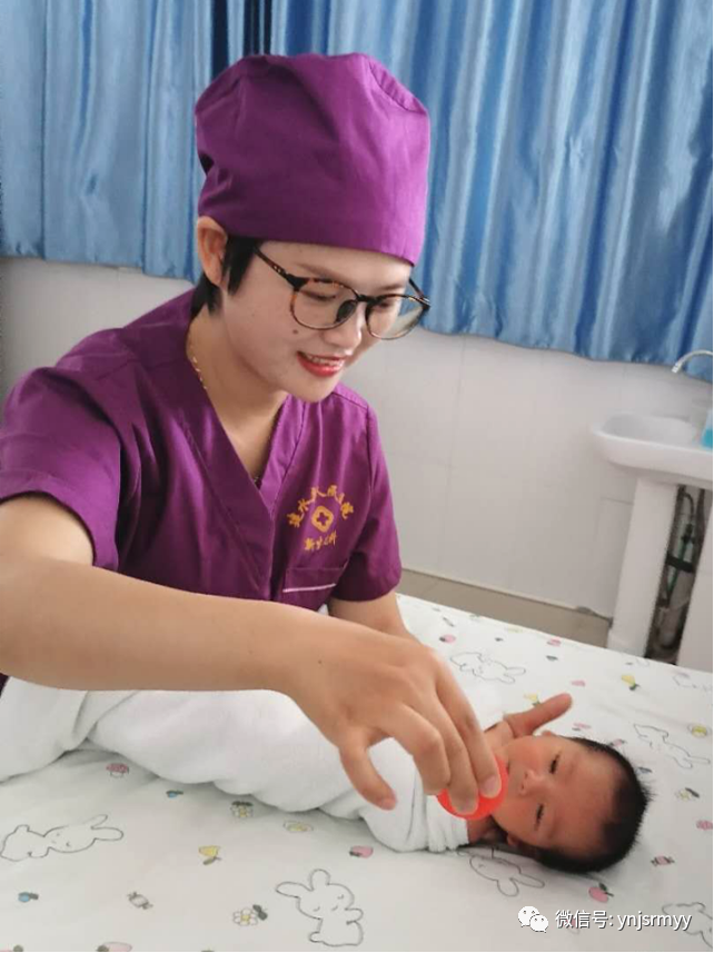 为什么新生儿抢救台【健康科普】早产儿生命的管道-脐静脉置管术_https://www.jmylbn.com_新闻资讯_第27张