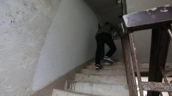 《梦想改造家》的日本“神之手”，用完美改造拯救了这对中国病患母子