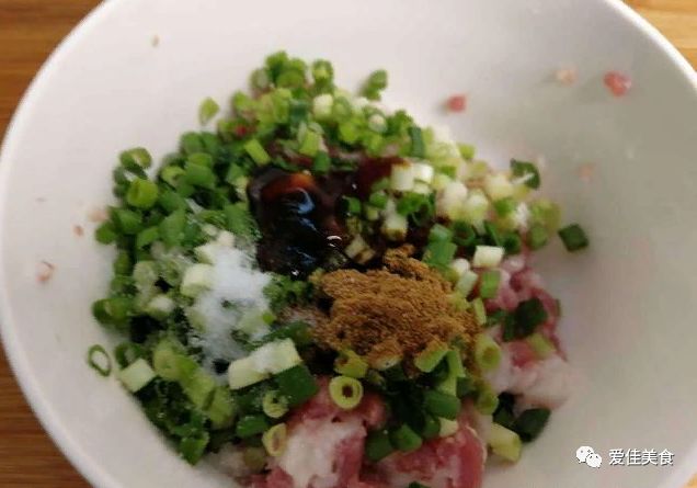 自制牛肉汉堡包饼_牛肉罩饼培训_牛肉饼的制作方法