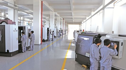 工廠不開空調, 工人問主管原因, 主管說了句話, 隔天都辭職了的圖1