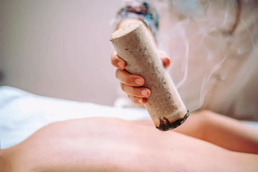 降温啦~冬季怕冷怎么调理?中医艾灸来帮忙!