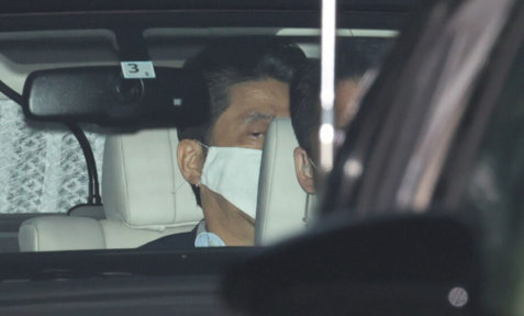 麻生太郎 安倍身体可能会 垮掉 刺激战场