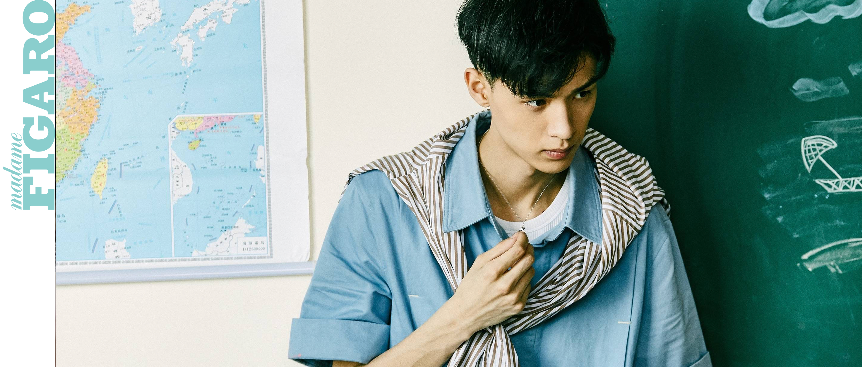 秦霄贤跨界亮相，如何秒变摇滚低音主唱