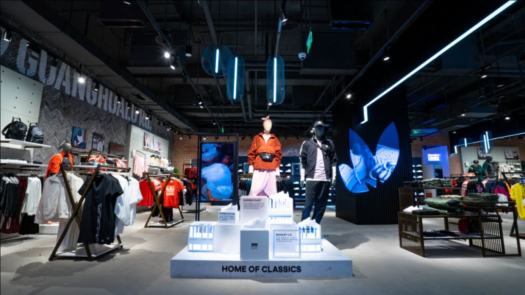 世貿天階引領街頭時尚運動風潮，全北京最大的adidas三葉草旗艦店重灌開業 時尚 第6張