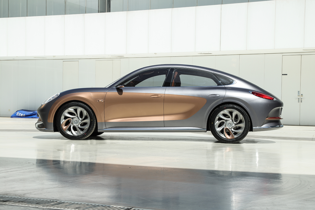 四驱无框车门这辆国产四门轿跑车让人期待