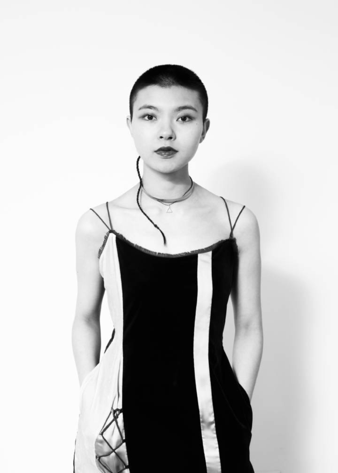 她是中国设计的未来？易烊千玺、王一博都是野生代言人：出道成名，她还有多少野心？