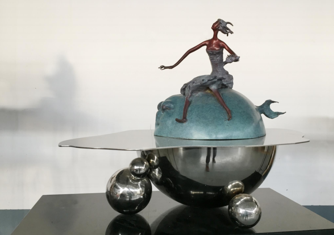 歌曲大海呀故乡_铸铜雕塑人物雕塑_石雕艺术之乡是哪里