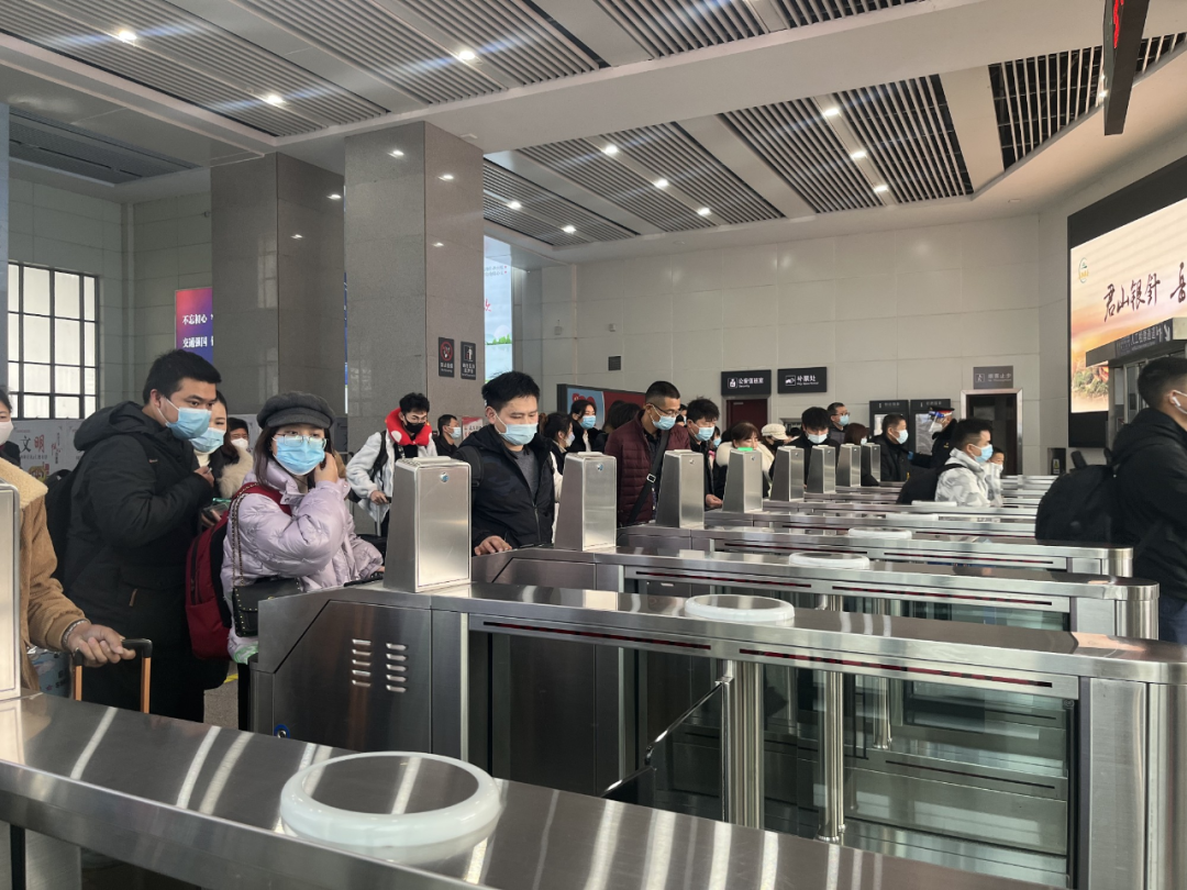 299万岳阳东站旅客发送量创历史峰值