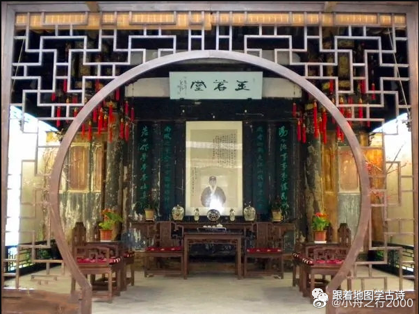 游园汤显祖原文及翻译_游园汤显祖表达了什么情感_游园汤显祖