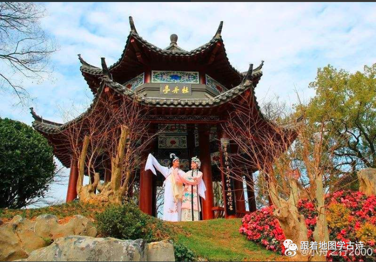 游园汤显祖_游园汤显祖表达了什么情感_游园汤显祖原文及翻译