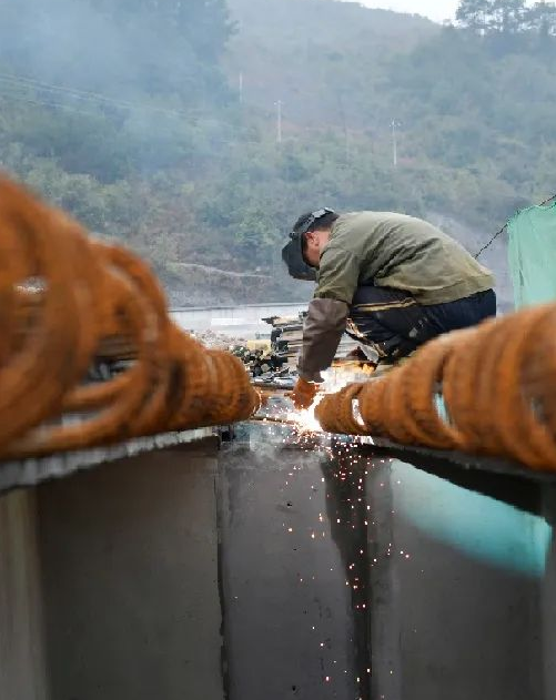 ������������7��ͨ����