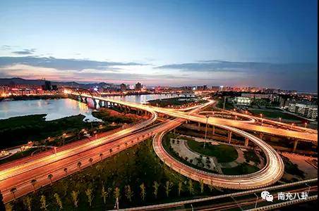 房产阴谋 ∣ 群狼【 圈养 】下中坝