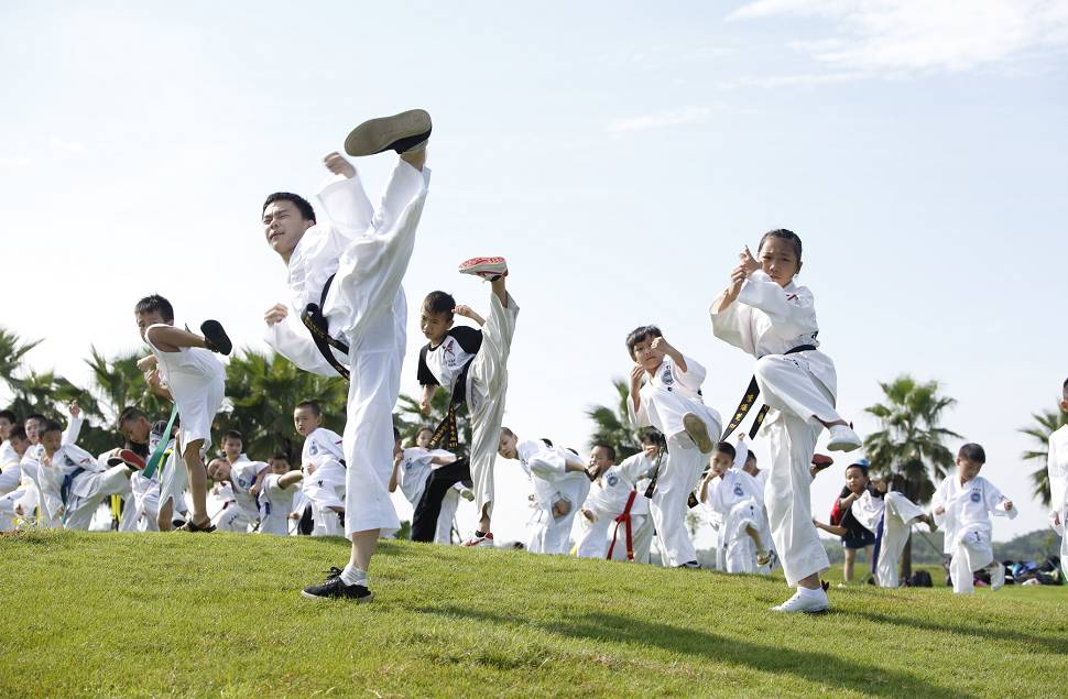钦州市行者跆拳道馆户外训练