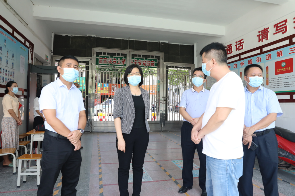 梁丽芬一行先后到红苹果托管中心,育茂培训有限公司,怀城街道第三小学