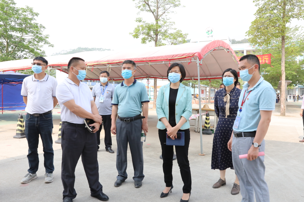 立足实际,持续深化教育改革——梁丽芬常委率队调研教育工作_肇庆市怀