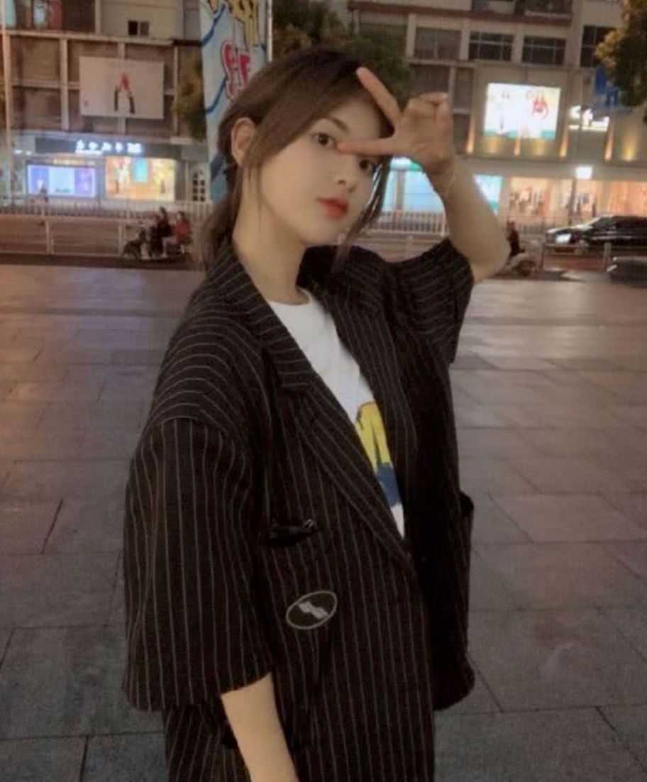 同時被泫雅、Kylie 和 Billie Eilish 寵幸的 We11done，主理人竟然是權志龍的姐姐？