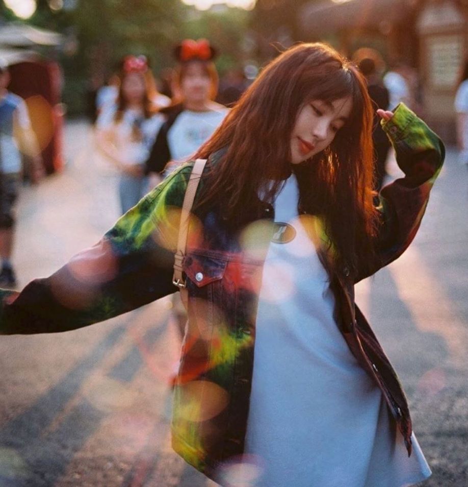 同時被泫雅、Kylie 和 Billie Eilish 寵幸的 We11done，主理人竟然是權志龍的姐姐？