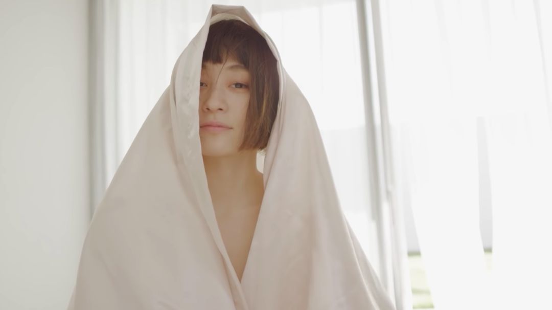 这个百变的日本女rapper，同时满足了我对清纯和性感的幻想