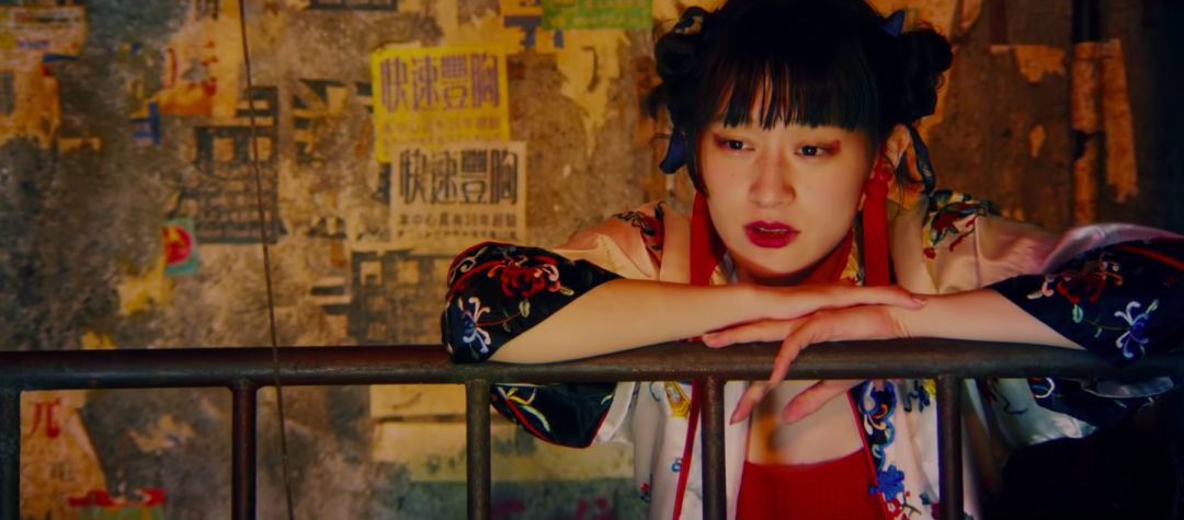 这个百变的日本女rapper，同时满足了我对清纯和性感的幻想