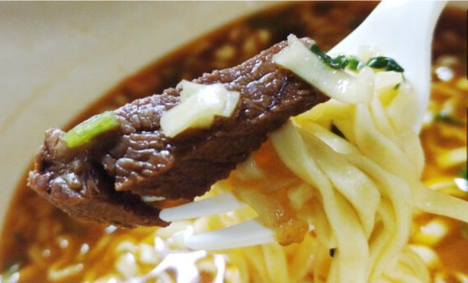 推荐:满汉大餐,第一次吃是台湾朋友人肉背回的,那时超市还没得卖,淘宝