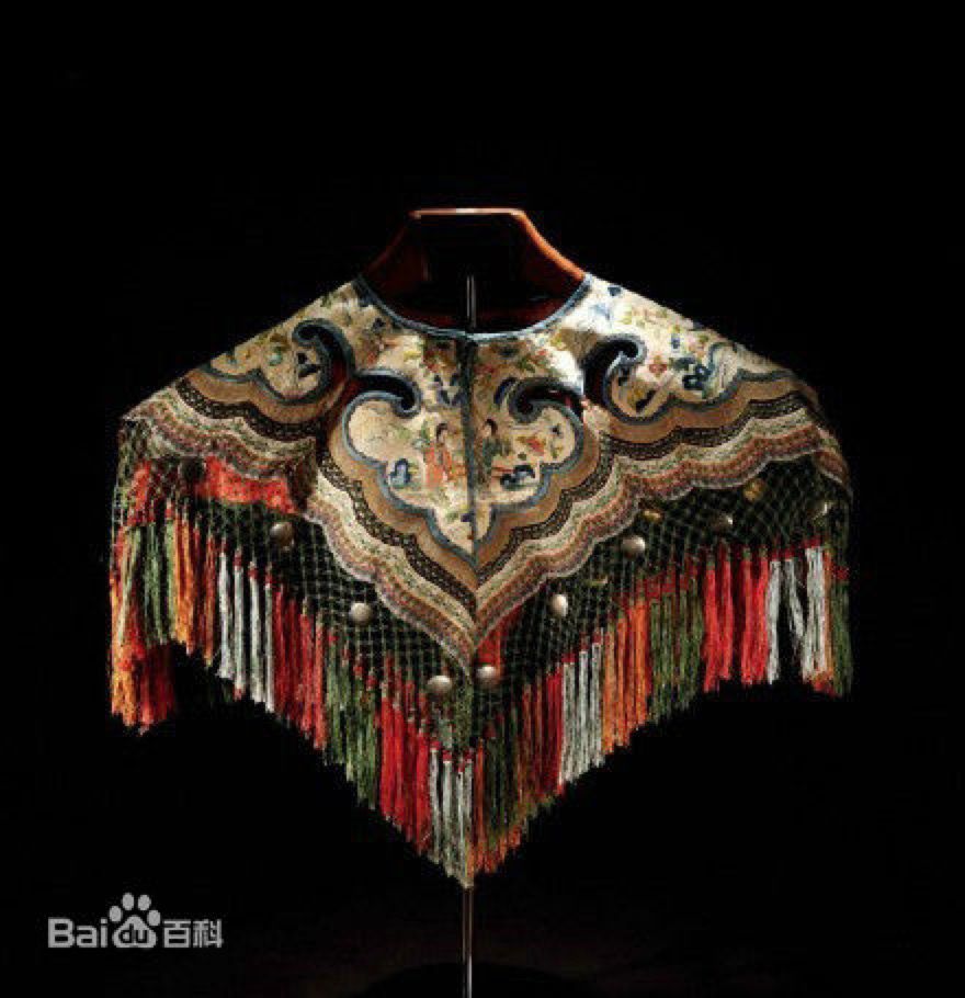 明人沈德符所著《万历野获编》记载:元世祖后察必弘吉剌氏,创制一衣