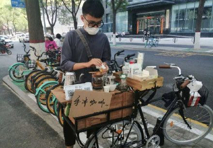 文案圈卖衣服发朋友圈怎么写_文案圈卖衣服发朋友圈的句子_卖衣服发朋友圈的文案