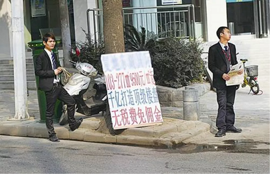 文案圈卖衣服发朋友圈怎么写_文案圈卖衣服发朋友圈的句子_卖衣服发朋友圈的文案